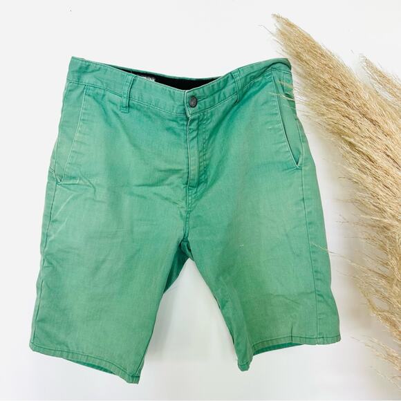 MENS VOLCOM Bright Mint Green Flat Front Cotton Casual Shorts 30 - Picture 4 of 11